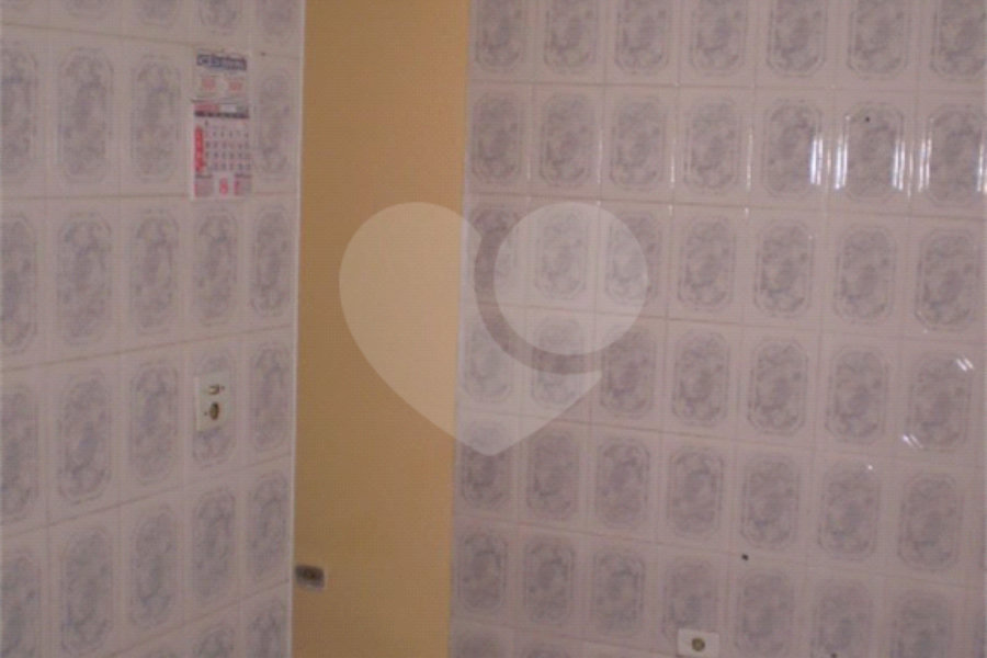 Casa à venda com 2 quartos no condomínio Travessa Salomão Régis Piza,17, São Paulo - SP