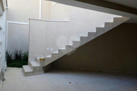Sobrado à venda com 3 quartos, sendo 1 suíte, em Jardim Prudência, São Paulo, SP