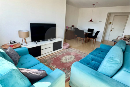 Apartamento à venda com 3 quartos, sendo 1 suíte,  em Indianópolis, São Paulo, SP