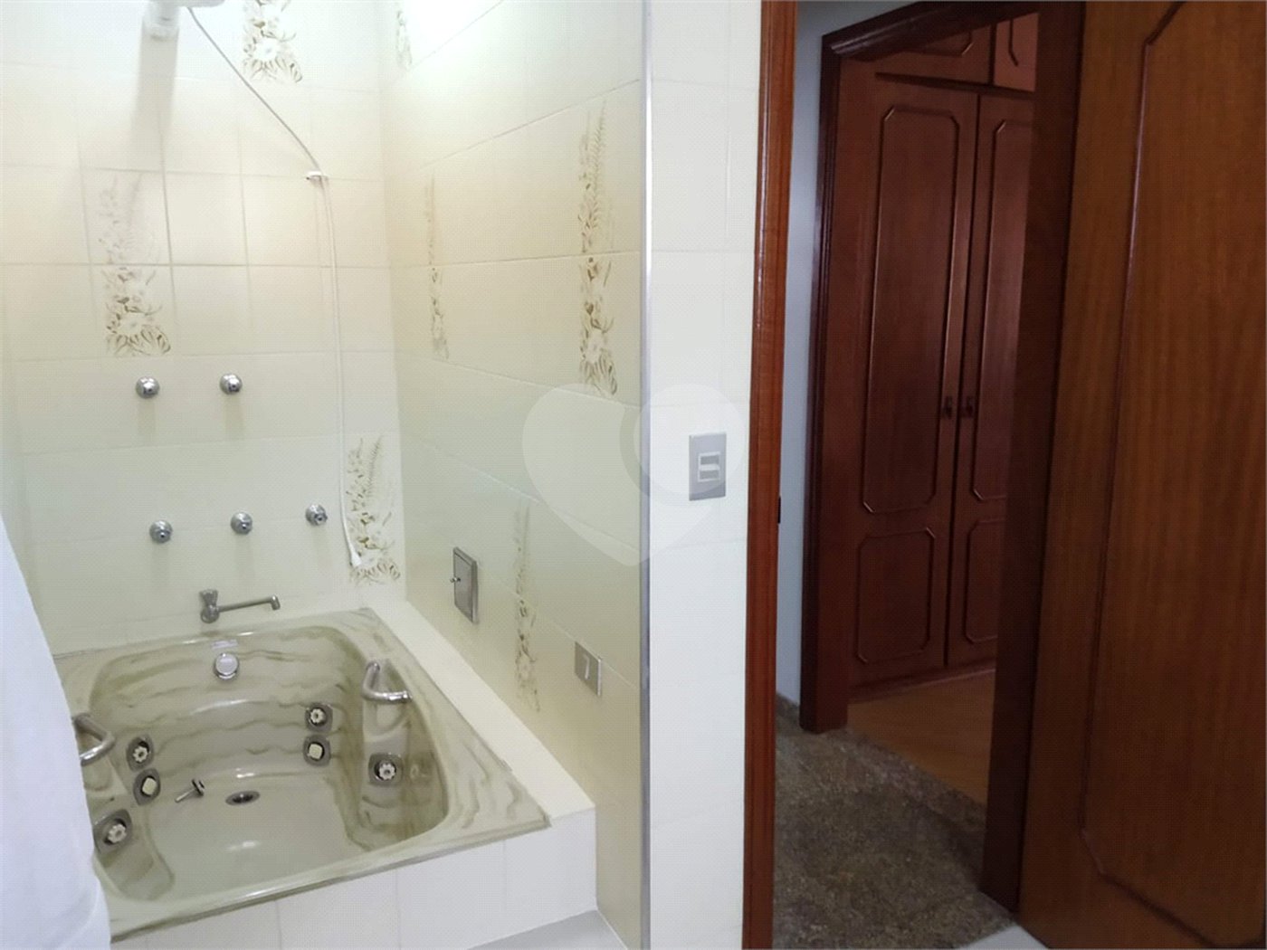 Sobrado à venda com 3 quartos, sendo 1 suíte,  em Jardim Franca, São Paulo, SP