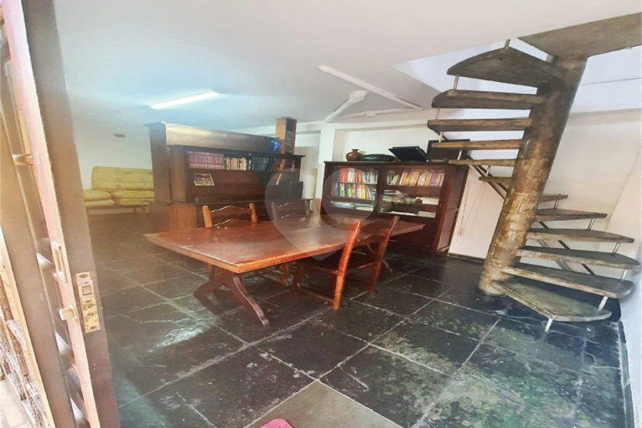 Casa à venda com 4 quartos em Jardim Almeida Prado, Guarulhos, SP