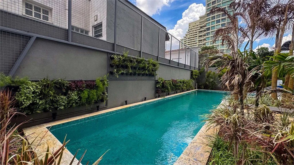 Apartamento à venda com 2 quartos em Vila Cordeiro, São Paulo, SP