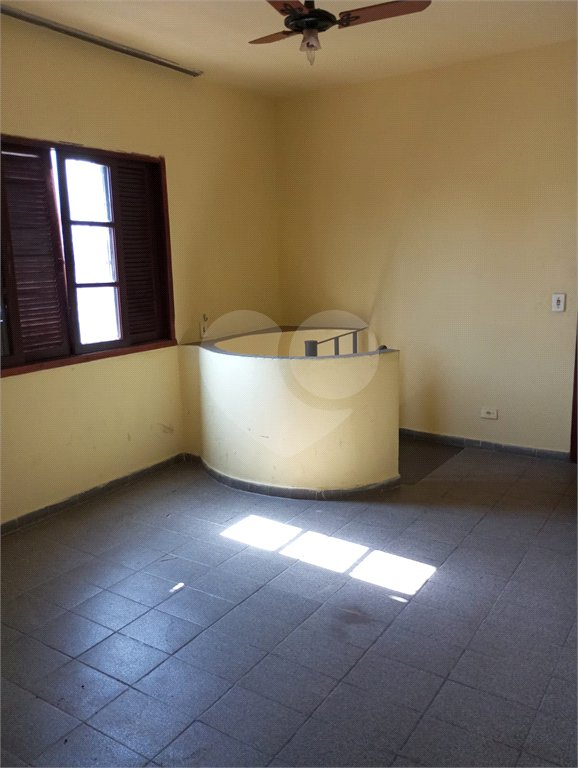 Casa à venda com 3 quartos, sendo 2 suítes, em Jardim Maria Duarte, São Paulo, SP
