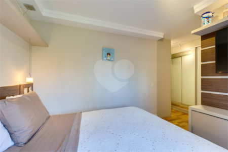 Apartamento para alugar com 3 quartos, sendo 1 suíte, em Alto da Boa Vista, São Paulo, SP