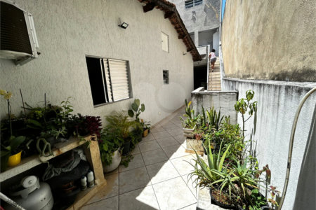 Casa à venda com 4 quartos, sendo 2 suítes, em Vila Buenos Aires, São Paulo, SP