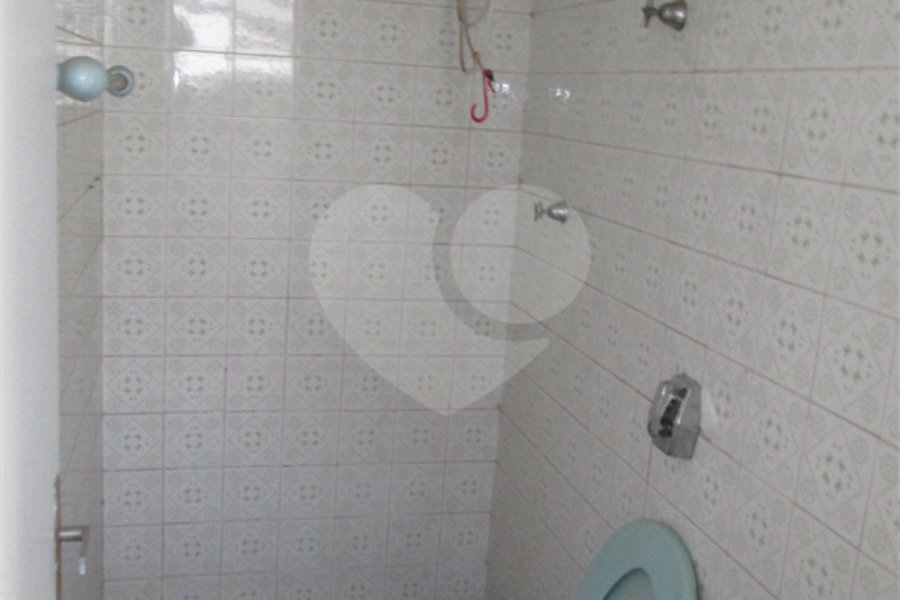 Sobrado à venda com 3 quartos em Horto, São Paulo, SP