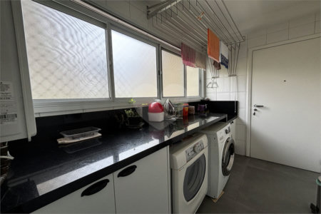 Apartamento para alugar com 3 suítes em Vila Romana, São Paulo, SP