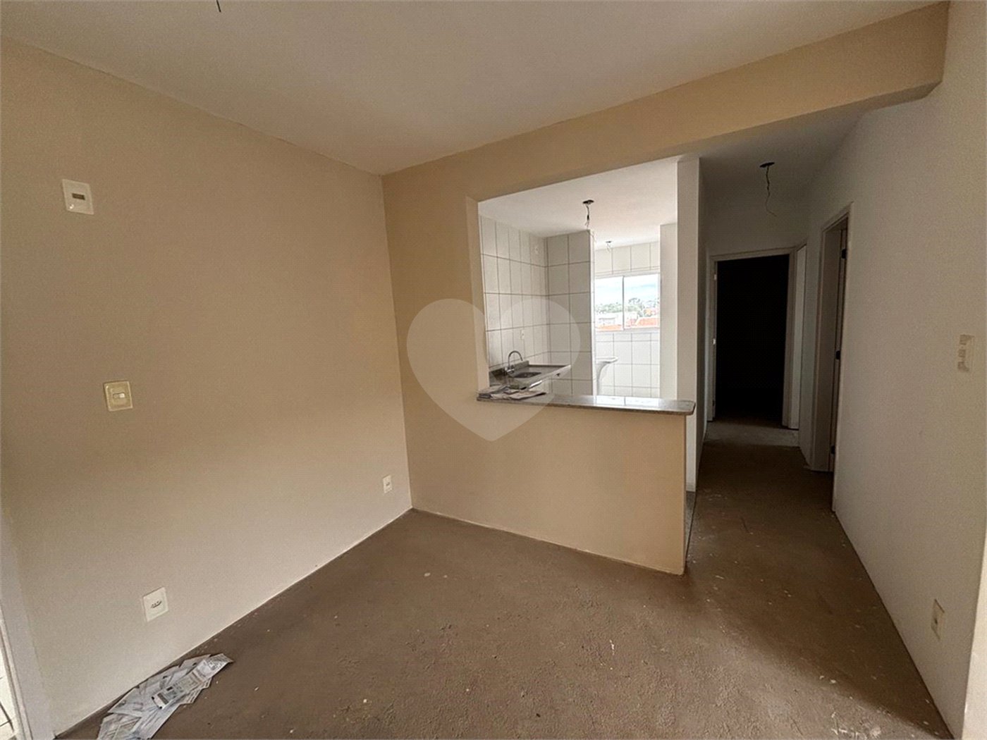 Apartamento à venda com 2 quartos em Guaraú, Salto, SP