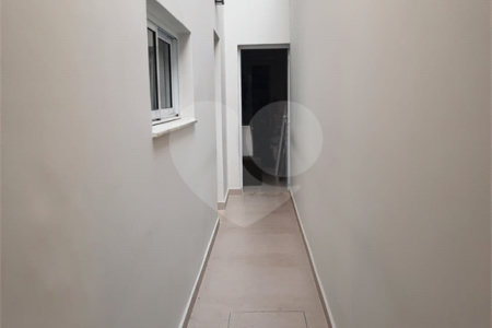 Casa à venda com 3 suítes no condomínio Ecovillagio, São Roque - SP