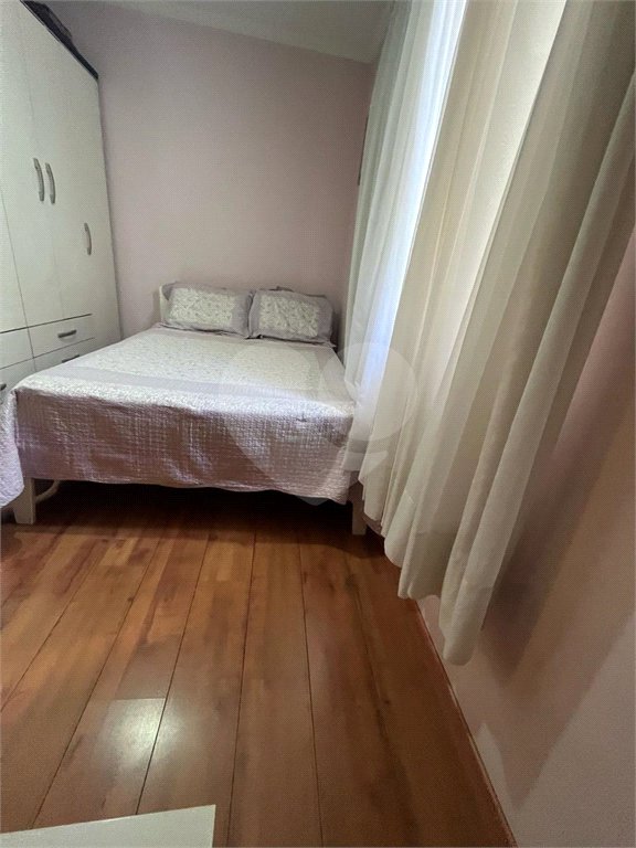 Casa à venda com 3 quartos, sendo 1 suíte,  em Jardim Casablanca, São Paulo, SP