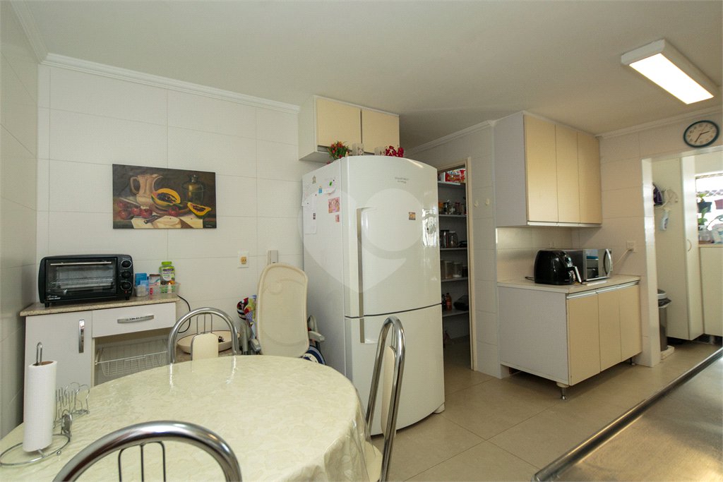 Apartamento à venda com 4 quartos, sendo 1 suíte, em Alto da Boa Vista, São Paulo, SP