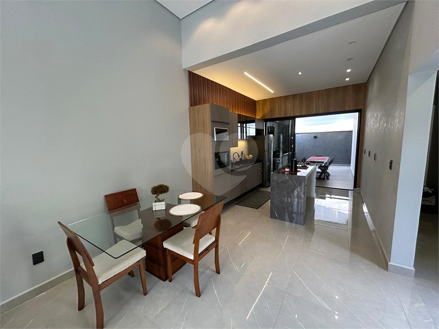 Casa à venda com 3 quartos, sendo 1 suíte, em Jardim Residencial Jardim, Sorocaba, SP