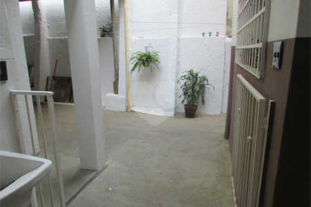 Sobrado à venda com 2 quartos, sendo 1 suíte, em Cerqueira César, São Paulo, SP