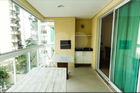 Apartamento à venda com 3 suítes em Santana, São Paulo, SP
