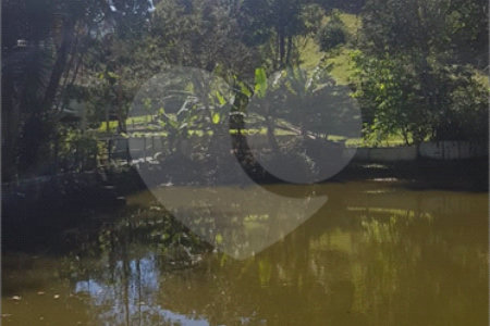 Casa à venda com 5 quartos, sendo 1 suíte,  em Taboão, Mogi das Cruzes, SP