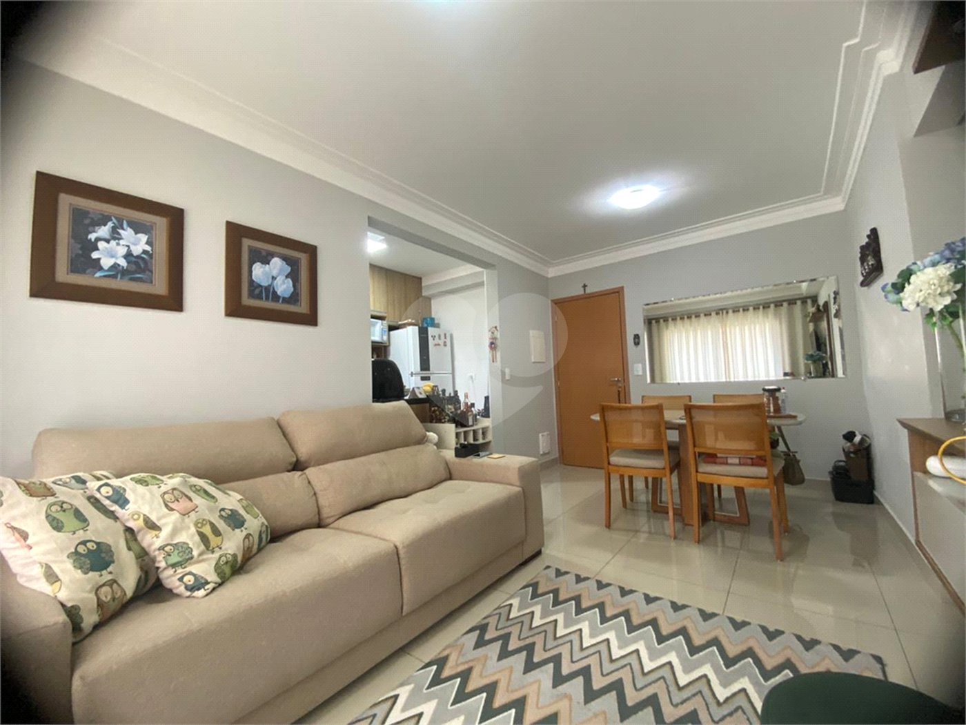 Apartamento à venda com 2 quartos, sendo 1 suíte,  em Jardim Califórnia, Jacareí, SP