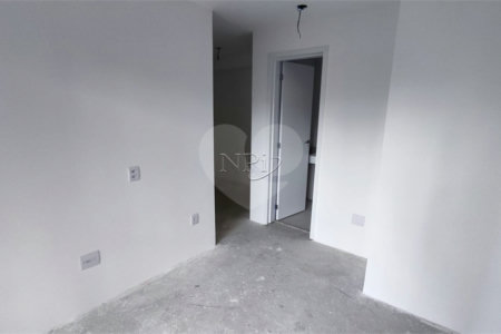 Apartamento à venda com 3 quartos, sendo 2 suítes,  em Moema, São Paulo, SP