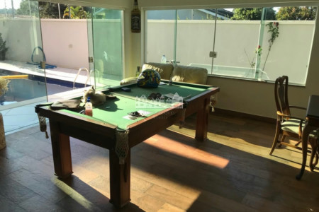 Casa à venda com 5 quartos, sendo 3 suítes, em Loteamento Jardim Morumbi, Atibaia, SP