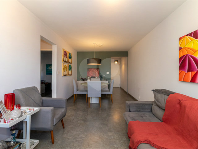 Apartamento à venda com 2 quartos em Moema, São Paulo, SP