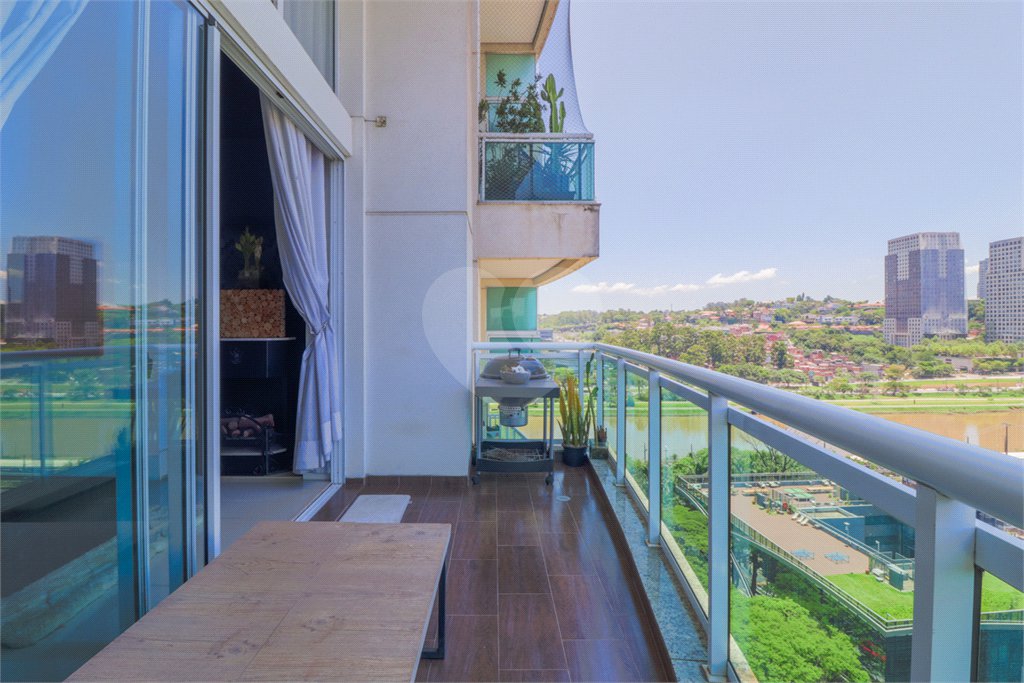 Apartamento à venda com 3 quartos, sendo 2 suítes,  em Cidade Monções, São Paulo, SP