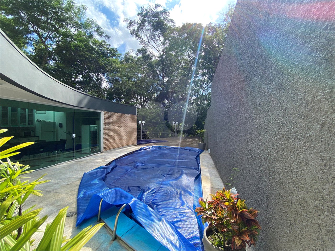 Sobrado à venda com 4 quartos, sendo 1 suíte, em Horto, São Paulo, SP