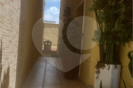 Casa à venda com 3 quartos, sendo 1 suíte,  em Vila Augusta, Guarulhos, SP