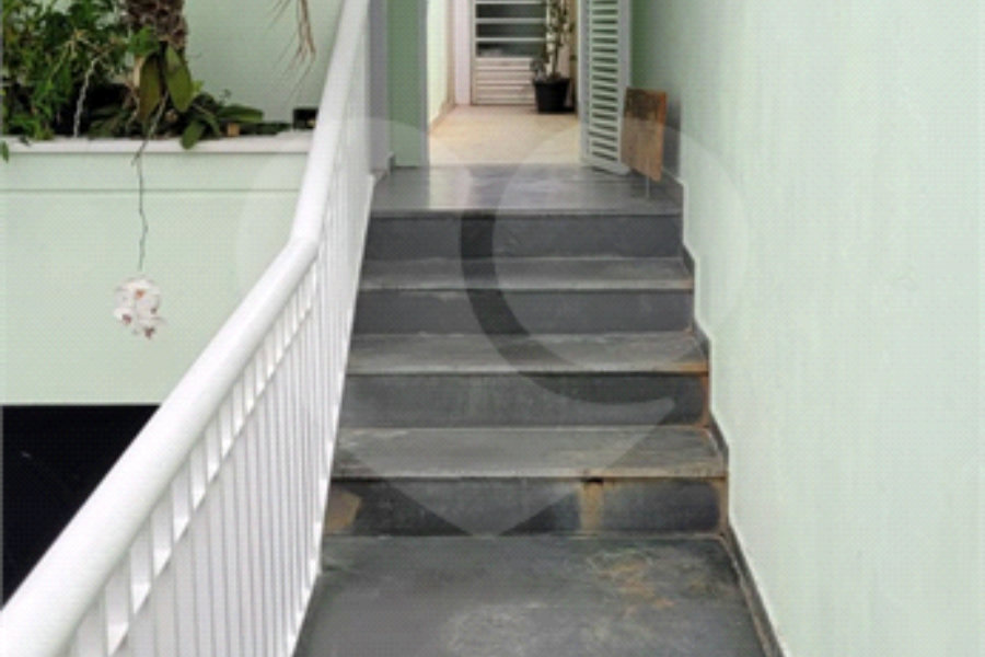 Sobrado à venda com 5 quartos, sendo 1 suíte, em Santana, São Paulo, SP