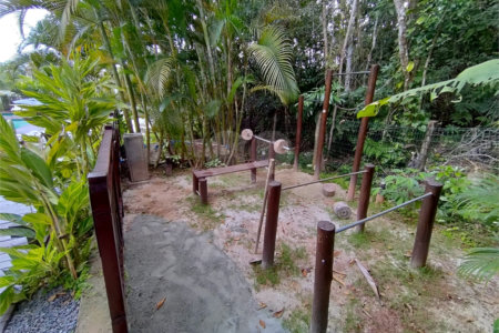 Casa à venda ou para alugar com 4 suítes no condomínio Sambaqui, São Sebastião - SP