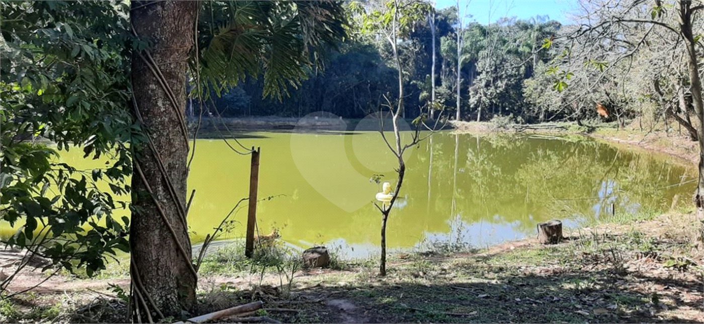 Chácara à venda com 6 quartos, sendo 2 suítes, em Leitão, Louveira, SP