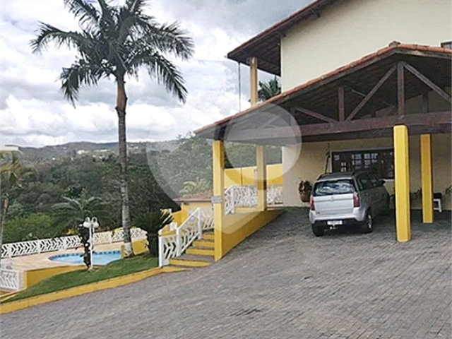 Casa à venda com 4 quartos, sendo 3 suítes,  em Luiz Fagundes, Mairiporã, SP