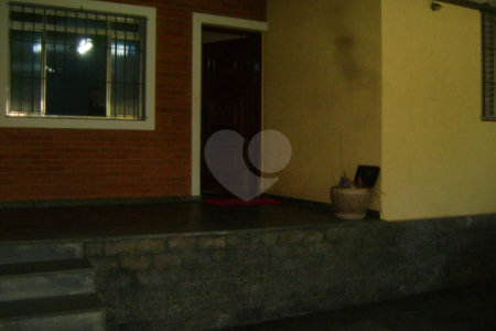Casa à venda com 3 quartos, sendo 1 suíte,  em Jardim Colombo, São Paulo, SP