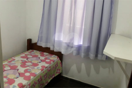 Chácara à venda com 8 quartos, sendo 3 suítes, no Centro, Toledo, MG