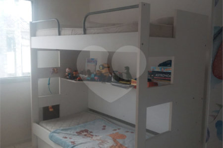 Casa à venda com 3 quartos, sendo 1 suíte, no condomínio Grand Family, Rio de Janeiro - RJ