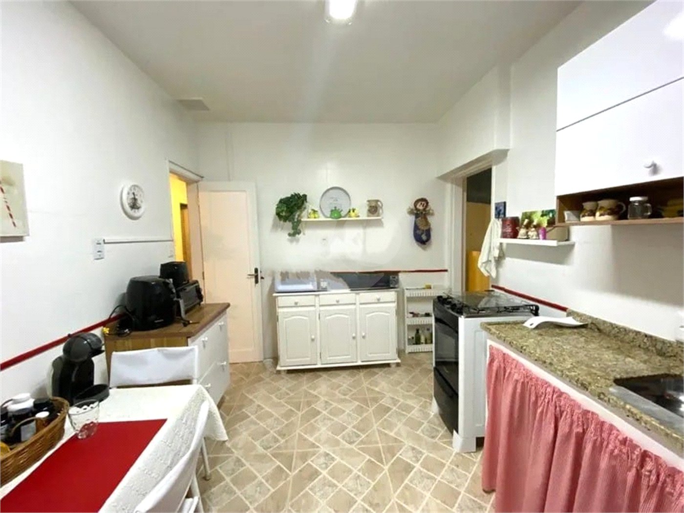 Apartamento à venda com 3 quartos, sendo 1 suíte, em Jardim Botânico, Rio de Janeiro, RJ