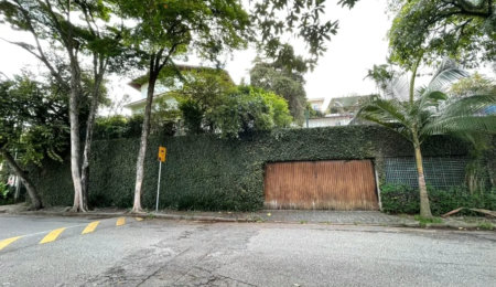 Sobrado à venda com 4 quartos, sendo 1 suíte, em Vila Inah, São Paulo, SP