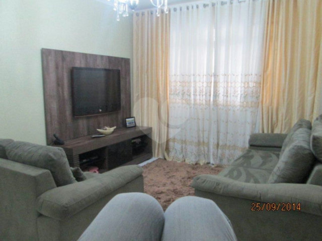 Sobrado à venda com 3 quartos, sendo 1 suíte,  em Vila Medeiros, São Paulo, SP