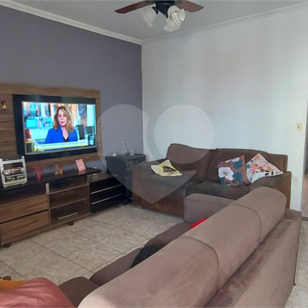 Casa à venda com 2 quartos, sendo 1 suíte, em Vila Jardini, Sorocaba, SP