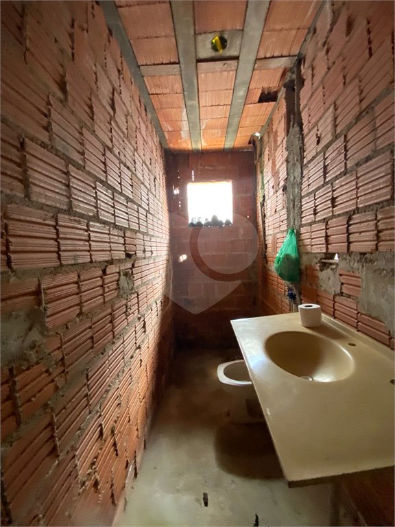 Casa Térrea com 1 dormitório.
