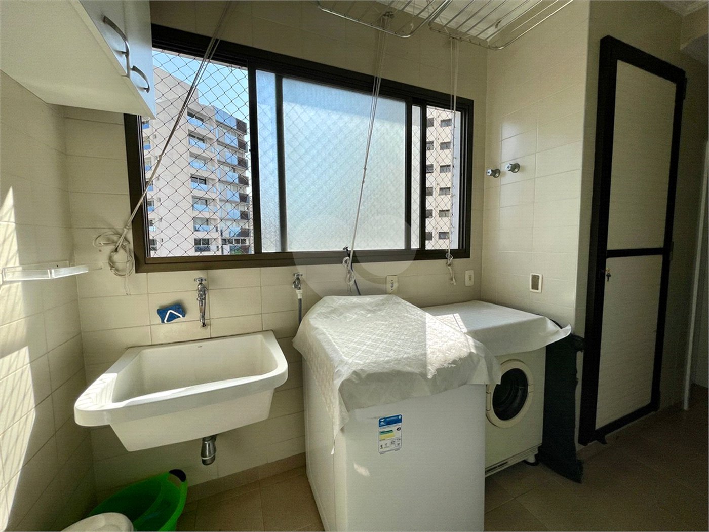 Apartamento à venda com 4 quartos, sendo 3 suítes, em Campo Belo, São Paulo, SP