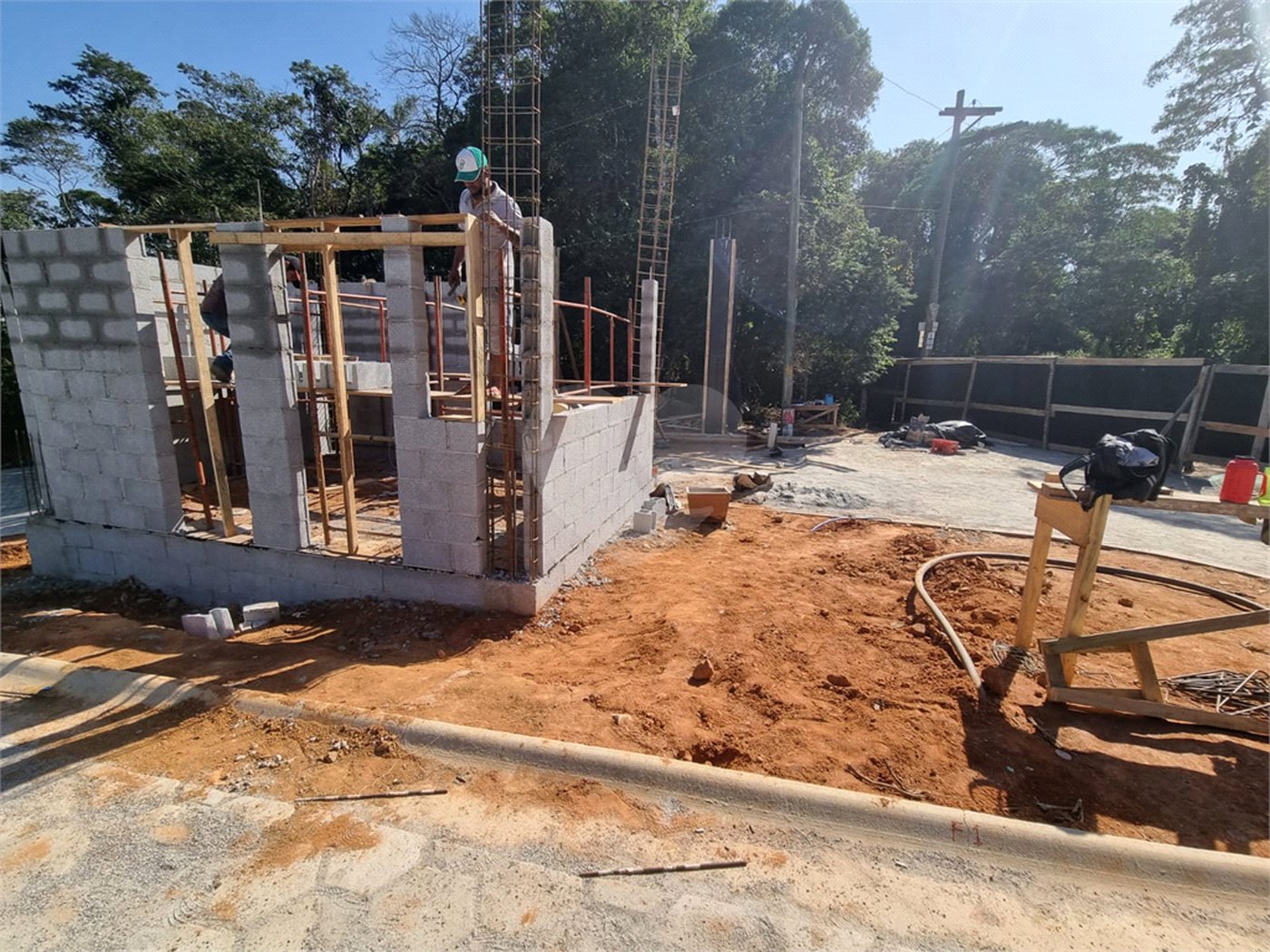 Terreno à venda em Jardim Atalaia, Cotia, SP