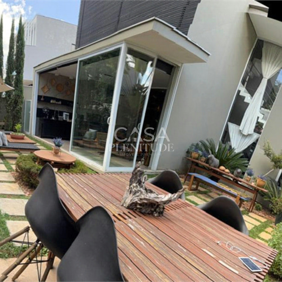 Casa em condomínio à venda com 4 suítes em Alphaville Nova Esplanada, Votorantim, SP
