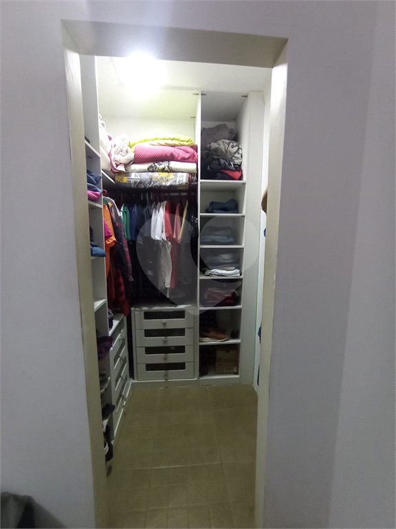 Sobrado à venda com 3 quartos, sendo 2 suítes,  em Jardim Wanel Ville V, Sorocaba, SP