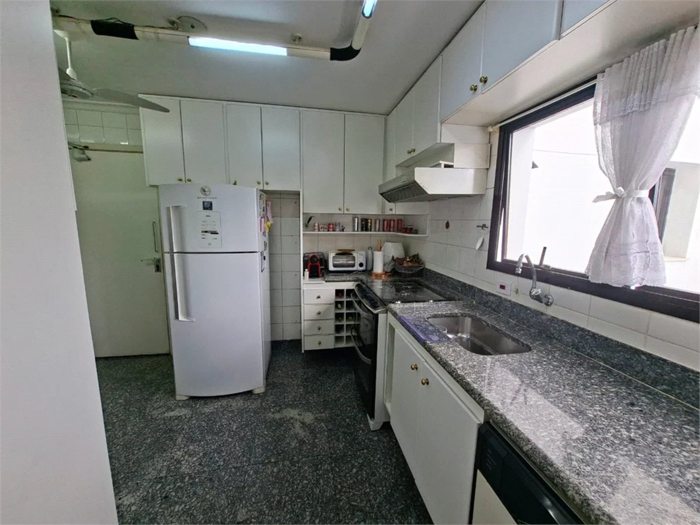 Cobertura à venda com 4 quartos, sendo 3 suítes, em Vila Progredior, São Paulo, SP