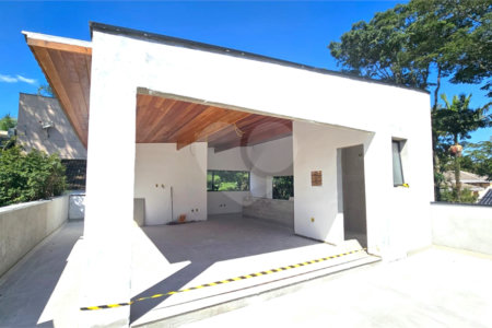 Casa à venda com 4 suítes em Alto da Boa Vista, São Paulo, SP