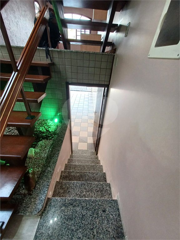 Sobrado à venda com 3 quartos, sendo 1 suíte,  em Jardim Pinheiros, São Paulo, SP