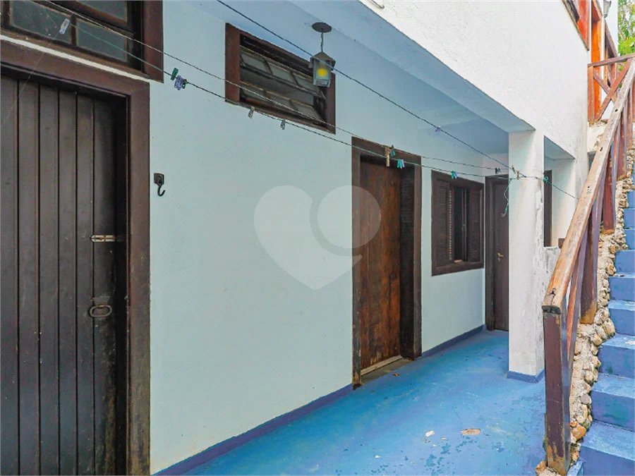 Sobrado à venda com 3 quartos, sendo 1 suíte,  em Jardim Leonor, São Paulo, SP