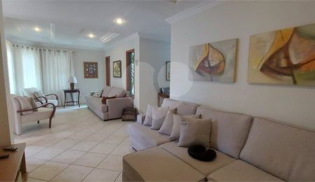 Sobrado à venda com 3 quartos, sendo 1 suíte,  em Jardim Santa Rosália, Sorocaba, SP