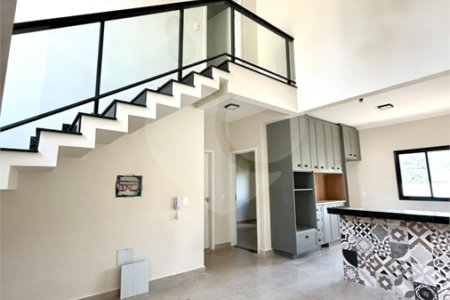 Casa à venda ou para alugar com 3 quartos, sendo 1 suíte, no condomínio Residencial Marchant Buarque, Atibaia - SP