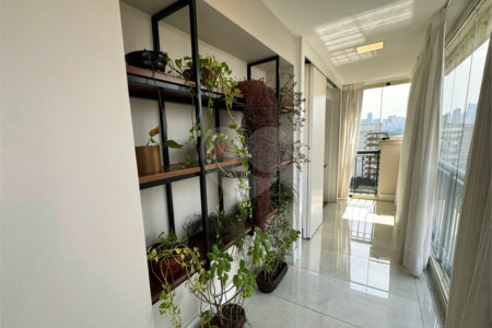 Apartamento à venda com 3 suítes em Itaim Bibi, São Paulo, SP