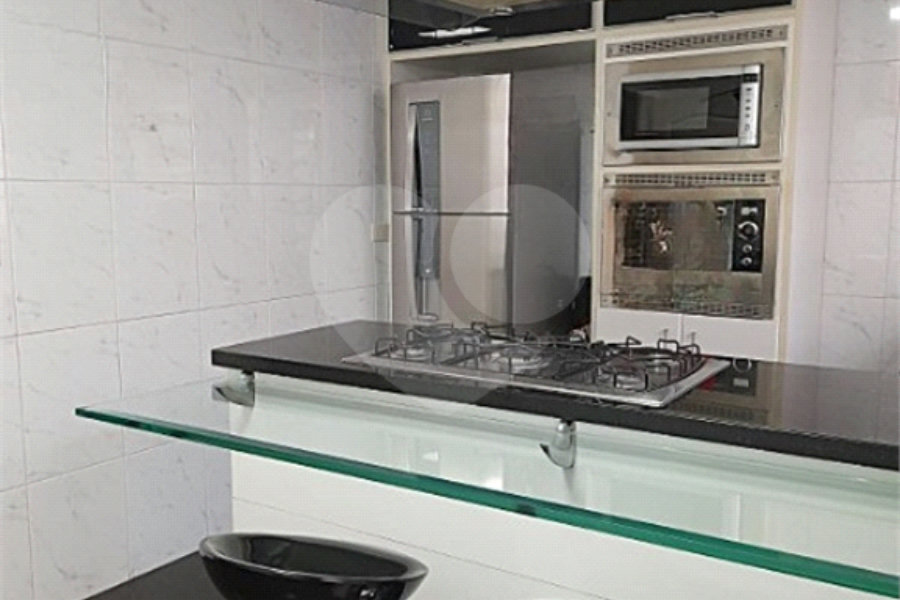 Sobrado à venda com 2 quartos em Chora Menino, São Paulo, SP